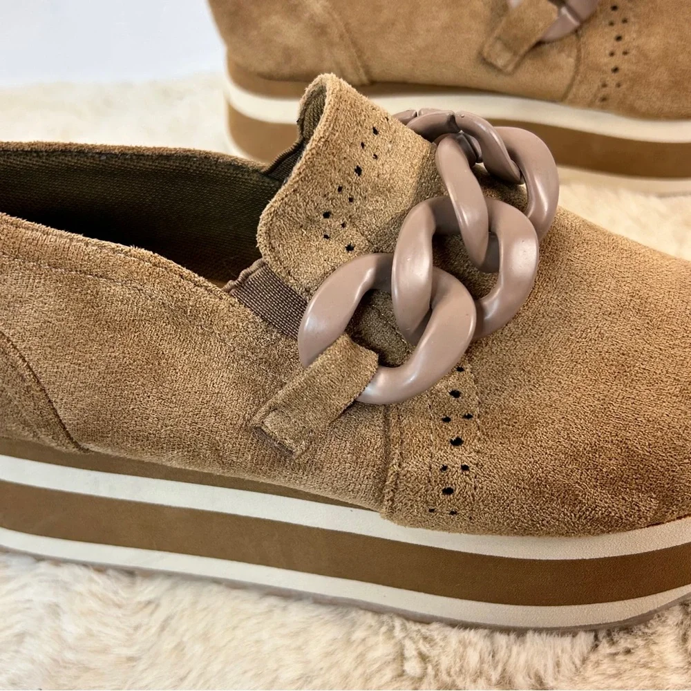 NWT‎ Pierre Dumas Paloma-1 Platform Sneaker in Tan Women’s 6